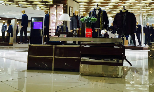 retail-store-cleaning