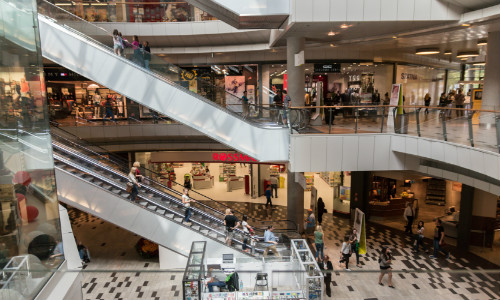 shopping-mall-cleaning